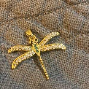 Elegant 18k Gold Dragonfly Pendant
